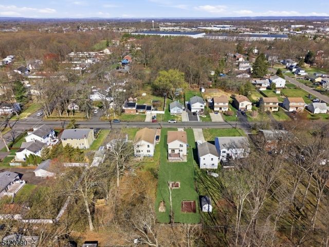 1740 Holly Rd, North Brunswick Twp., NJ 08902