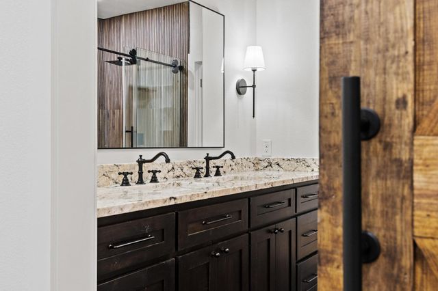 462 County Road 4165, Bonham, TX 75418