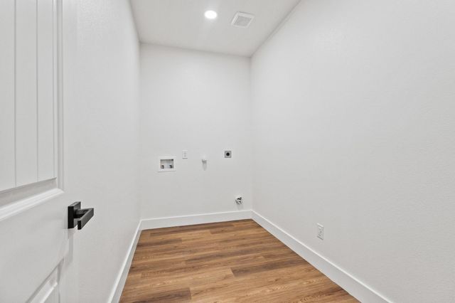 462 County Road 4165, Bonham, TX 75418