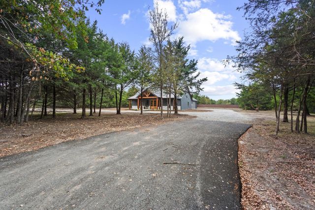 462 County Road 4165, Bonham, TX 75418