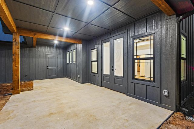 462 County Road 4165, Bonham, TX 75418