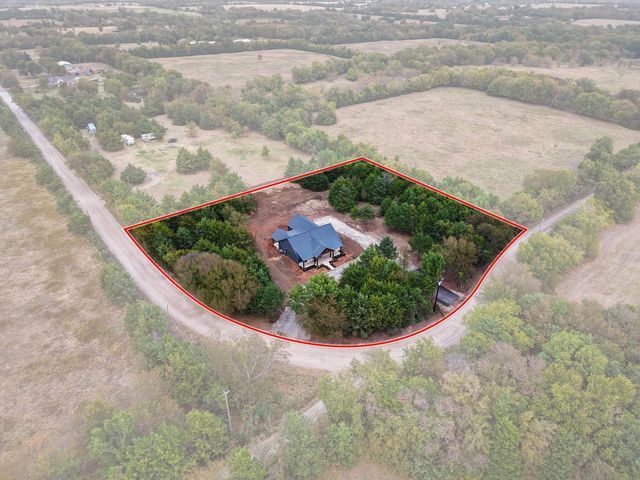 462 County Road 4165, Bonham, TX 75418