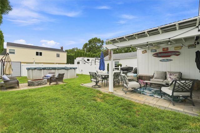 220 S Park Drive, Massapequa Park, NY 11762