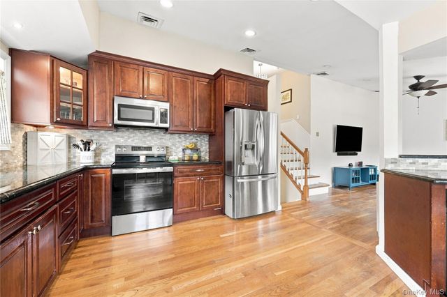 220 S Park Drive, Massapequa Park, NY 11762
