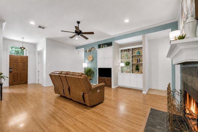 2401 Newark Circle, College Station, TX 77845