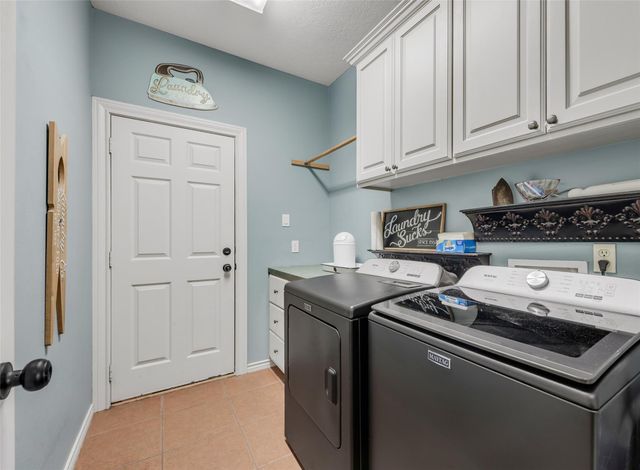 2401 Newark Circle, College Station, TX 77845