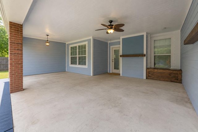 2401 Newark Circle, College Station, TX 77845