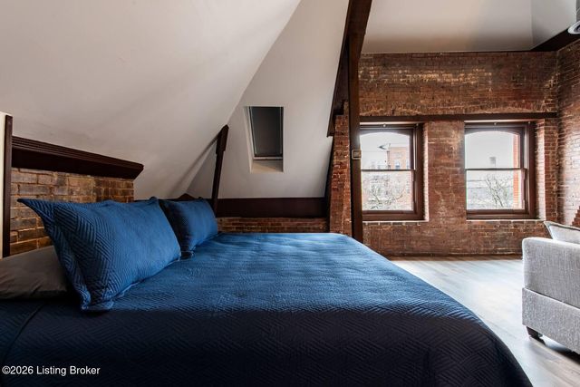 1161 E Broadway, Louisville, KY 40204