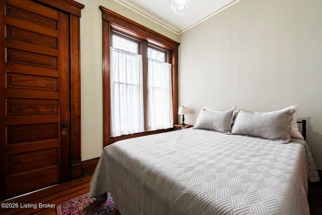 1161 E Broadway, Louisville, KY 40204