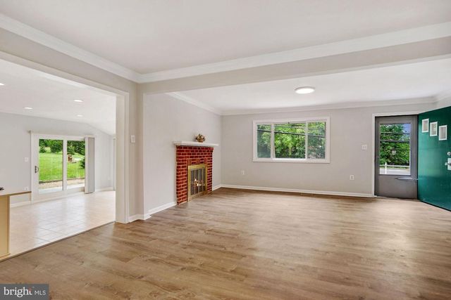 9101 OLD KEENE MILL RD, Springfield, VA 22152