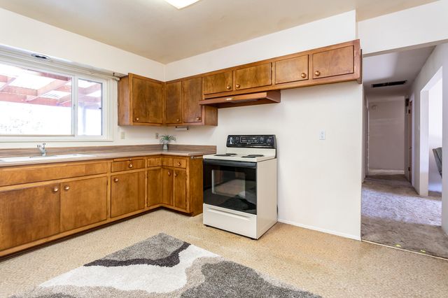 3409 Mary Ellen Street NE, Albuquerque, NM 87111