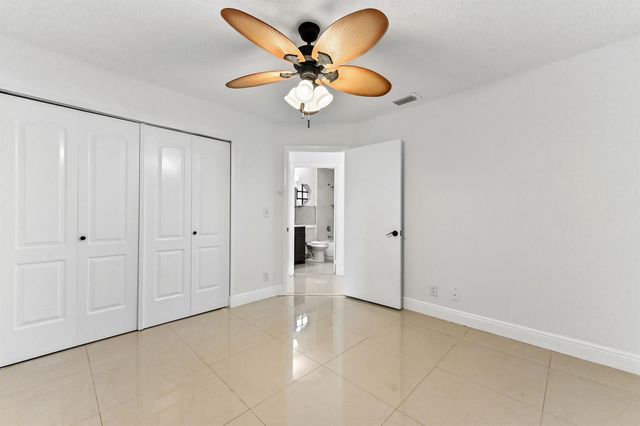 5421 Helene Circle, Boynton Beach, FL 33472