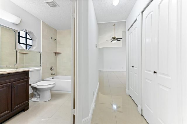 5421 Helene Circle, Boynton Beach, FL 33472