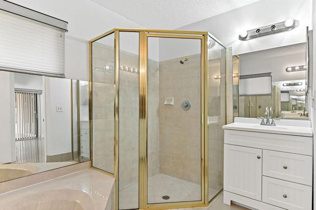 5421 Helene Circle, Boynton Beach, FL 33472