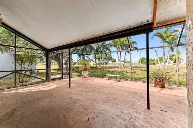 5421 Helene Circle, Boynton Beach, FL 33472