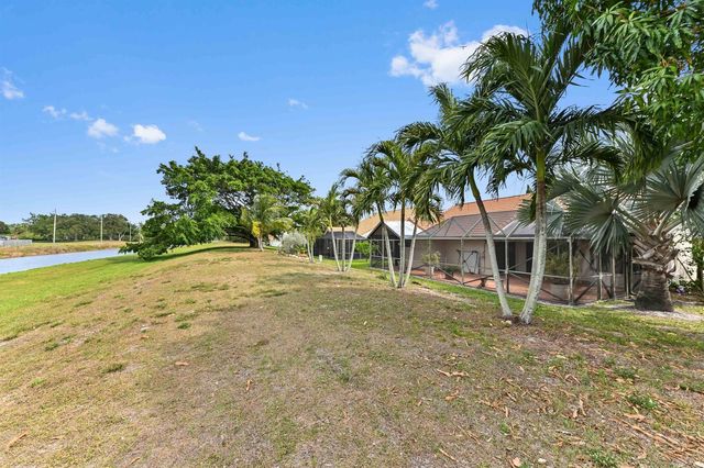5421 Helene Circle, Boynton Beach, FL 33472