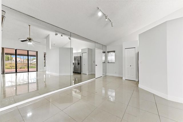 5421 Helene Circle, Boynton Beach, FL 33472