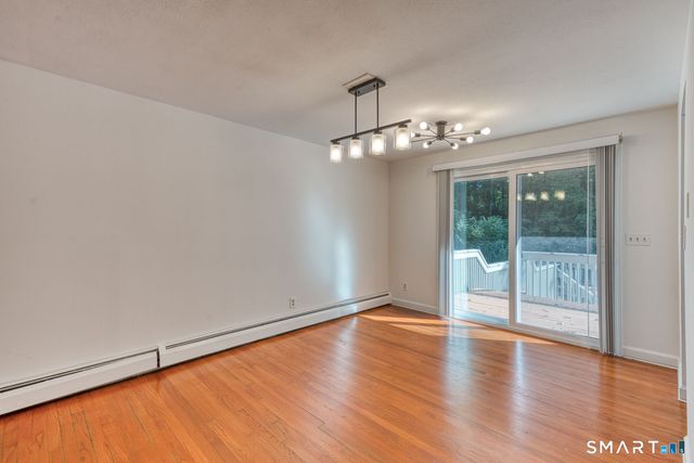 16 Westgate Lane, Mansfield, CT 06268