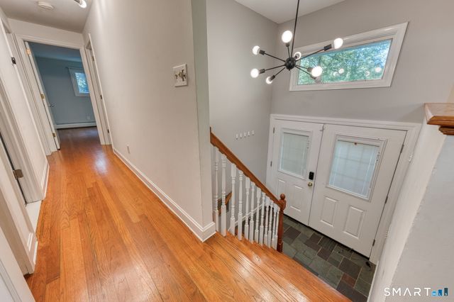 16 Westgate Lane, Mansfield, CT 06268