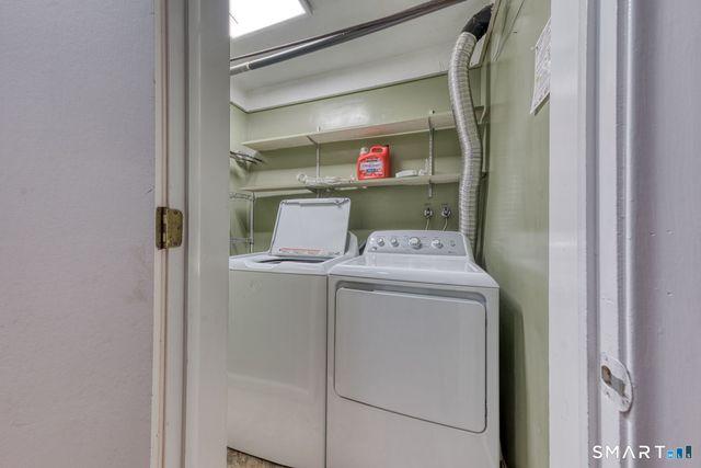 16 Westgate Lane, Mansfield, CT 06268