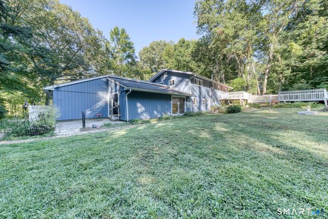 16 Westgate Lane, Mansfield, CT 06268