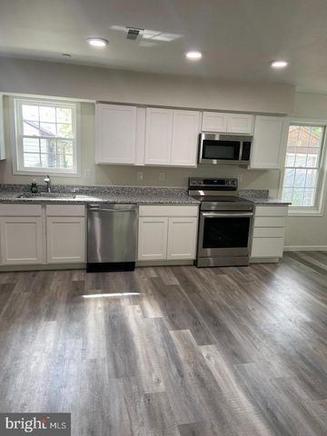 9 SLIPSTREAM CT, Baltimore, MD 21220