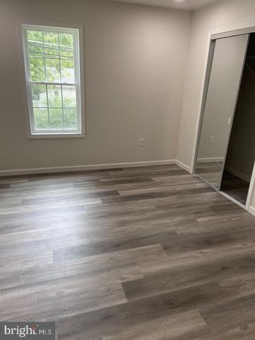 9 SLIPSTREAM CT, Baltimore, MD 21220