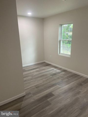 9 SLIPSTREAM CT, Baltimore, MD 21220