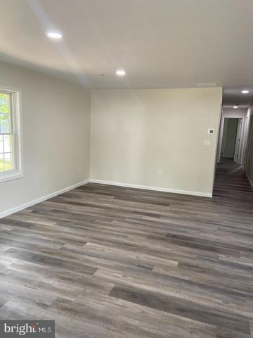 9 SLIPSTREAM CT, Baltimore, MD 21220