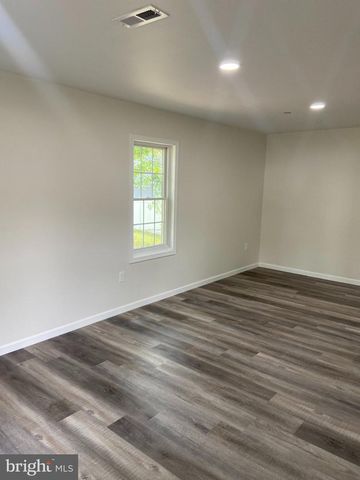 9 SLIPSTREAM CT, Baltimore, MD 21220