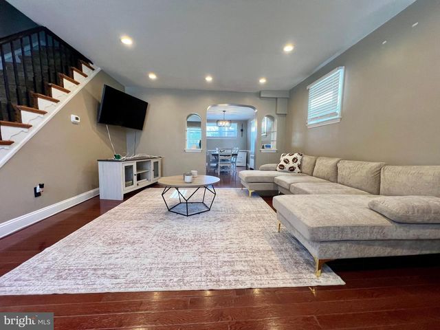 317 BARKER AVE, Lansdowne, PA 19050