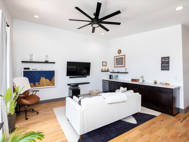 809 Sylvan St, Nashville, TN 37206