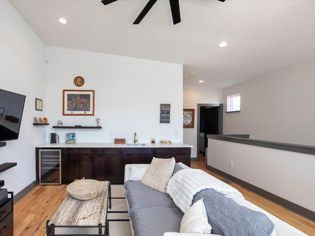 809 Sylvan St, Nashville, TN 37206