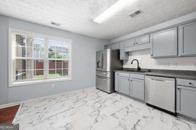 4030 Village Run Drive, Mcdonough, GA 30252