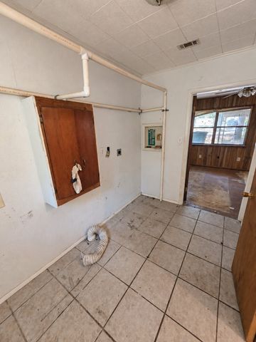 8219 Pecan Circle, Lone Oak, TX 75453