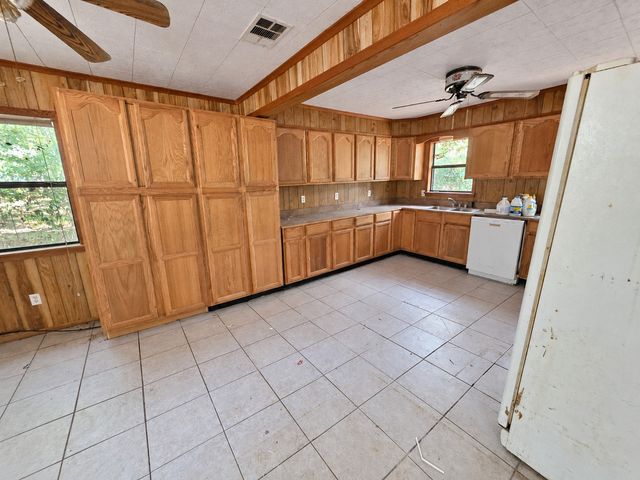 8219 Pecan Circle, Lone Oak, TX 75453