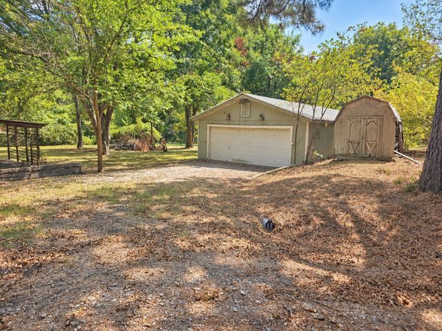 8219 Pecan Circle, Lone Oak, TX 75453