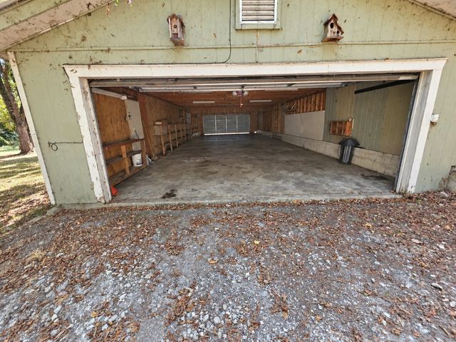 8219 Pecan Circle, Lone Oak, TX 75453