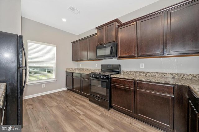 42 EAKINS LN, Martinsburg, WV 25401