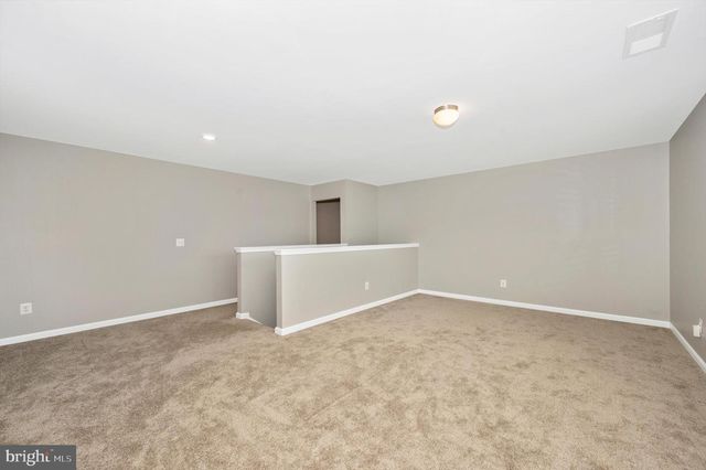 42 EAKINS LN, Martinsburg, WV 25401