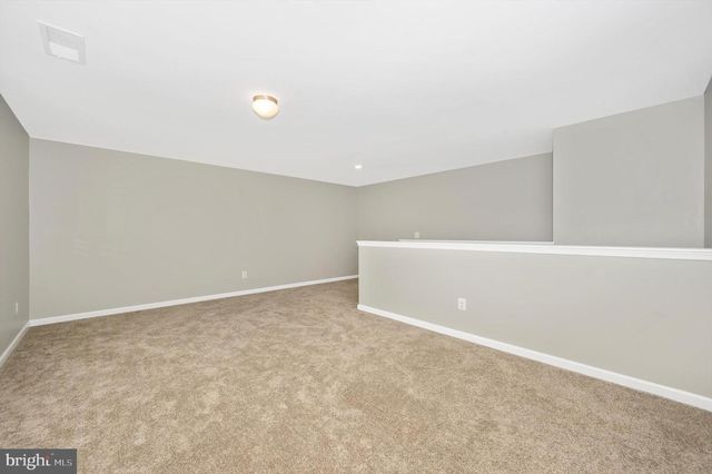 42 EAKINS LN, Martinsburg, WV 25401