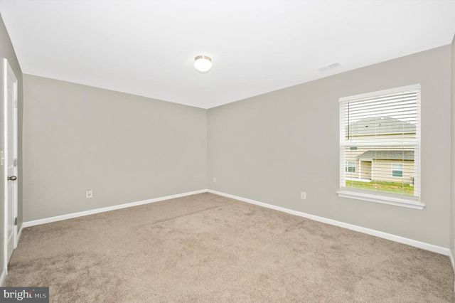 42 EAKINS LN, Martinsburg, WV 25401