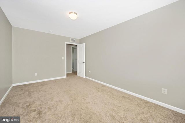42 EAKINS LN, Martinsburg, WV 25401
