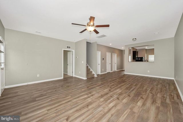 42 EAKINS LN, Martinsburg, WV 25401