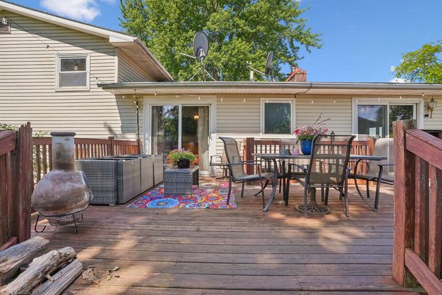 5809 Foulk Road, Waterloo, IA 50702