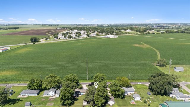 5809 Foulk Road, Waterloo, IA 50702