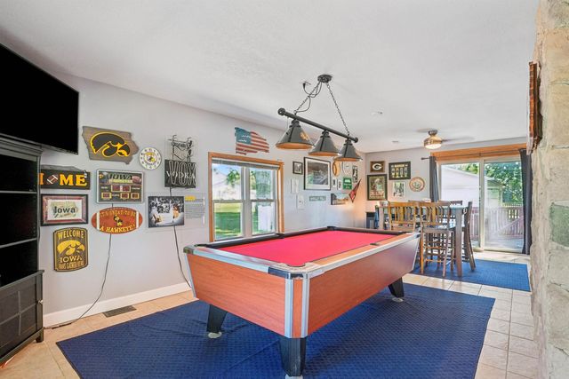 5809 Foulk Road, Waterloo, IA 50702