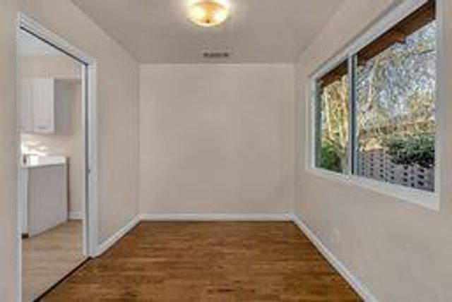 816 E Andrews Avenue, Fresno, CA 93704