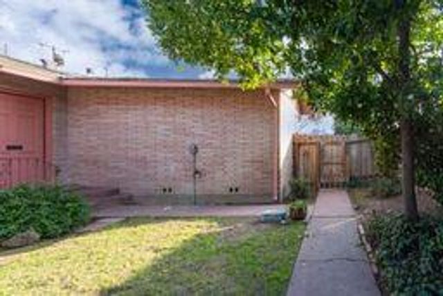 816 E Andrews Avenue, Fresno, CA 93704