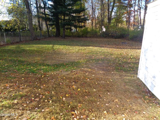 476 Bradford Road, Schenectady, NY 12304